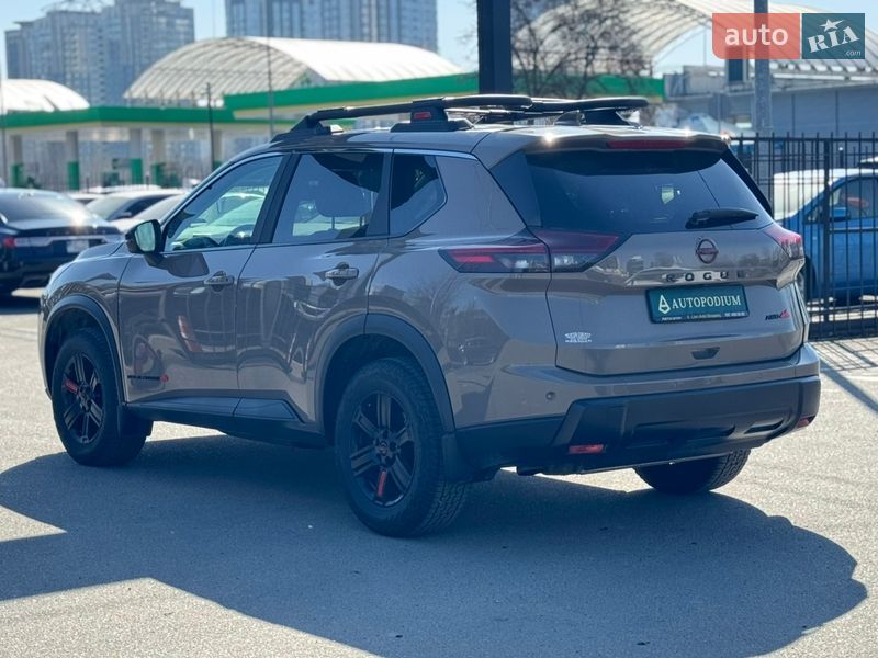 Внедорожник / Кроссовер Nissan Rogue 2024 в Киеве