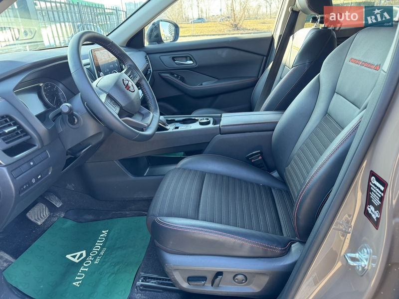 Внедорожник / Кроссовер Nissan Rogue 2024 в Киеве