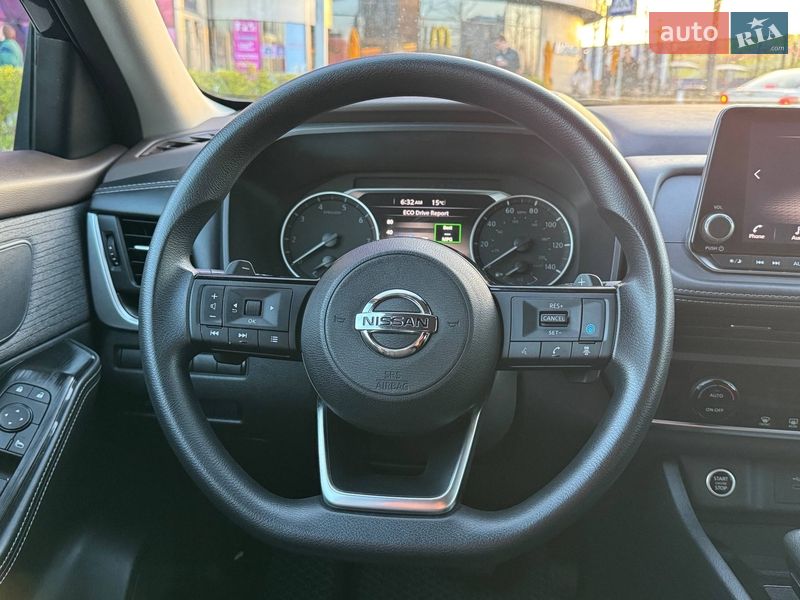 Внедорожник / Кроссовер Nissan Rogue 2023 в Киеве