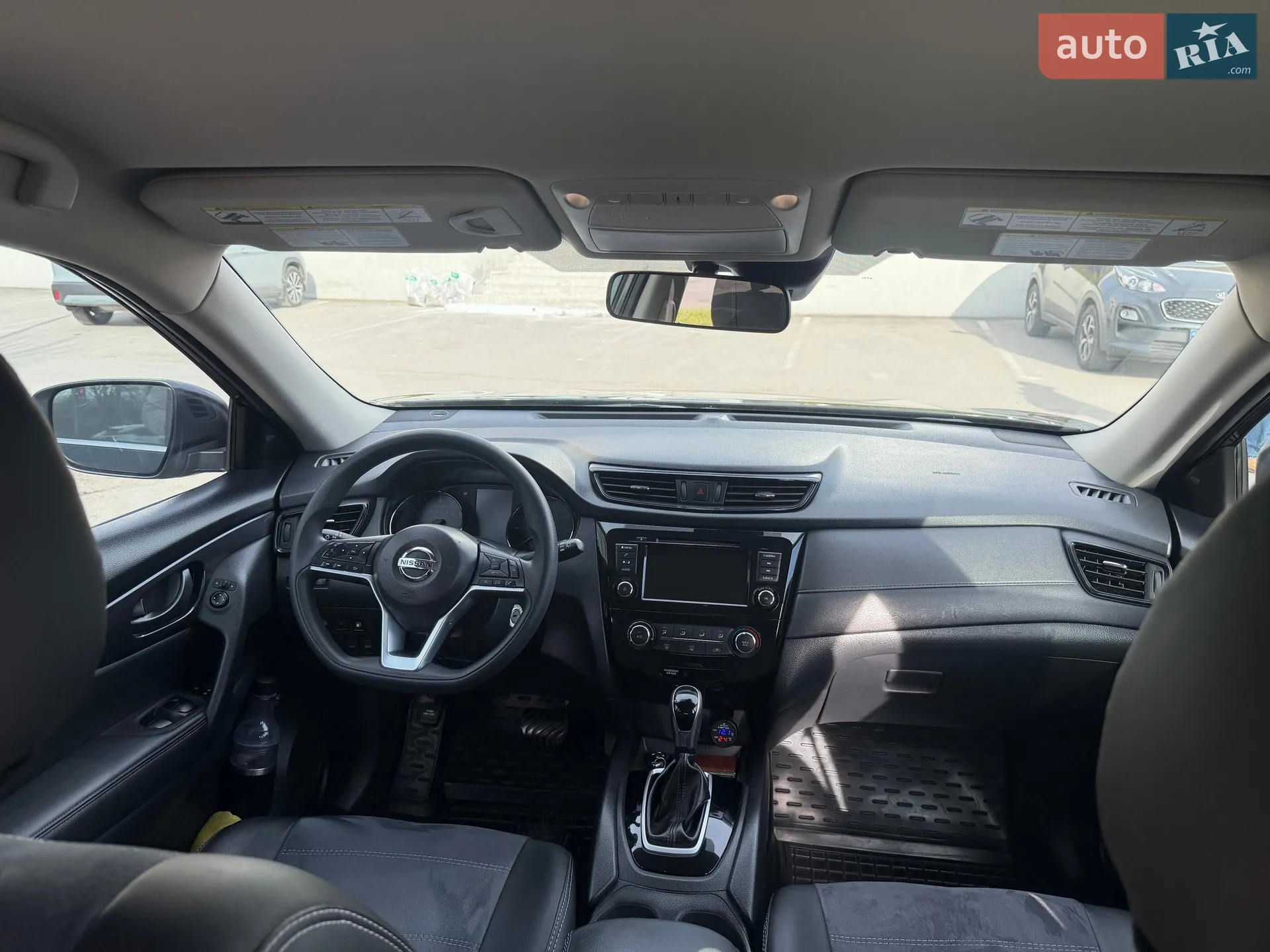 2019 Nissan Rogue - мініатюра 16