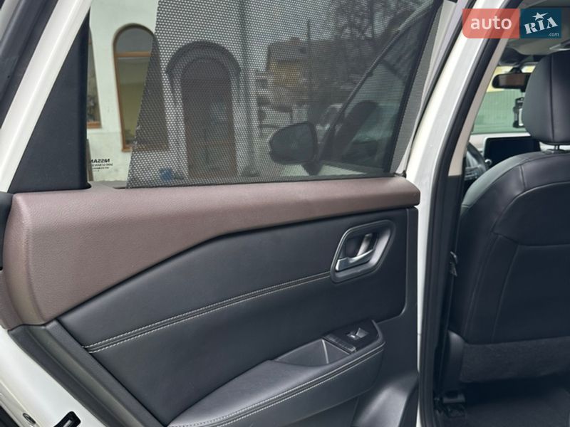 Внедорожник / Кроссовер Nissan Rogue 2023 в Самборе фото 25 Внедорожник / Кроссовер Nissan Rogue 2023 в Самборе