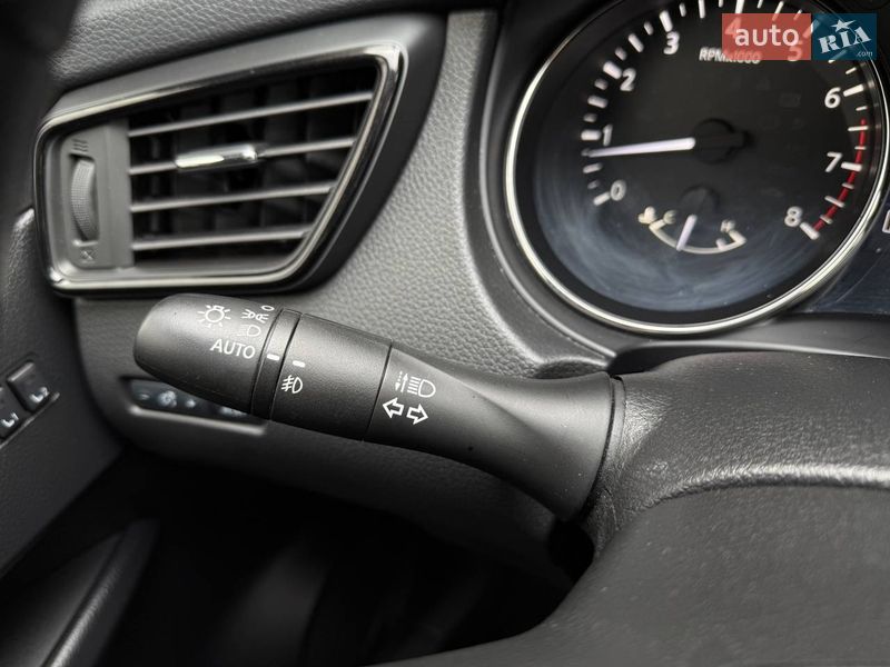 Внедорожник / Кроссовер Nissan Rogue 2019 в Киеве фото 16 Внедорожник / Кроссовер Nissan Rogue 2019 в Киеве