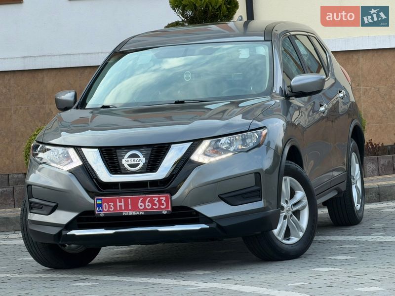 Внедорожник / Кроссовер Nissan Rogue 2017 в Дрогобыче