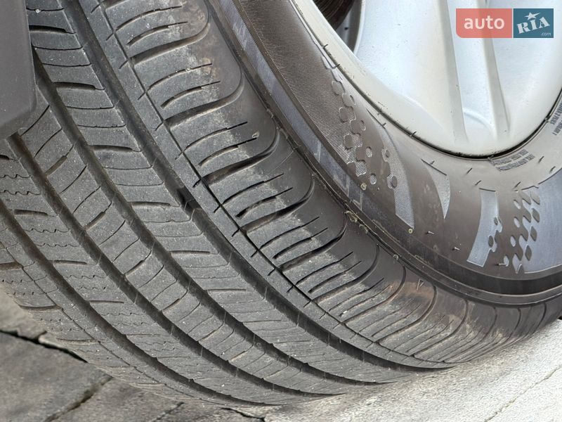 Внедорожник / Кроссовер Nissan Rogue 2017 в Дрогобыче