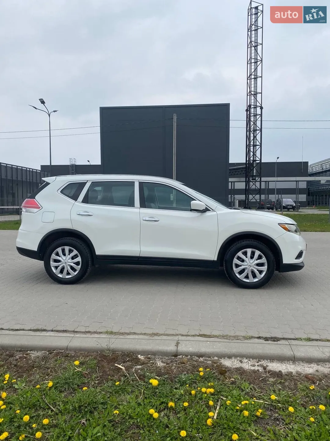 2015 Nissan Rogue - мініатюра 2