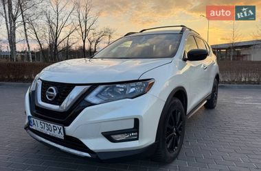 Внедорожник / Кроссовер Nissan Rogue 2017 в Ирпене