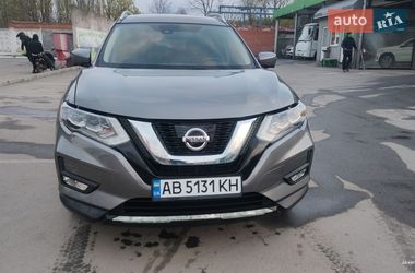 Внедорожник / Кроссовер Nissan Rogue 2016 в Виннице