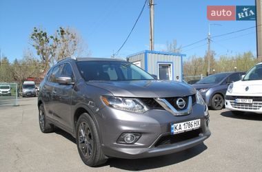 Позашляховик / Кросовер Nissan Rogue 2015 в Києві