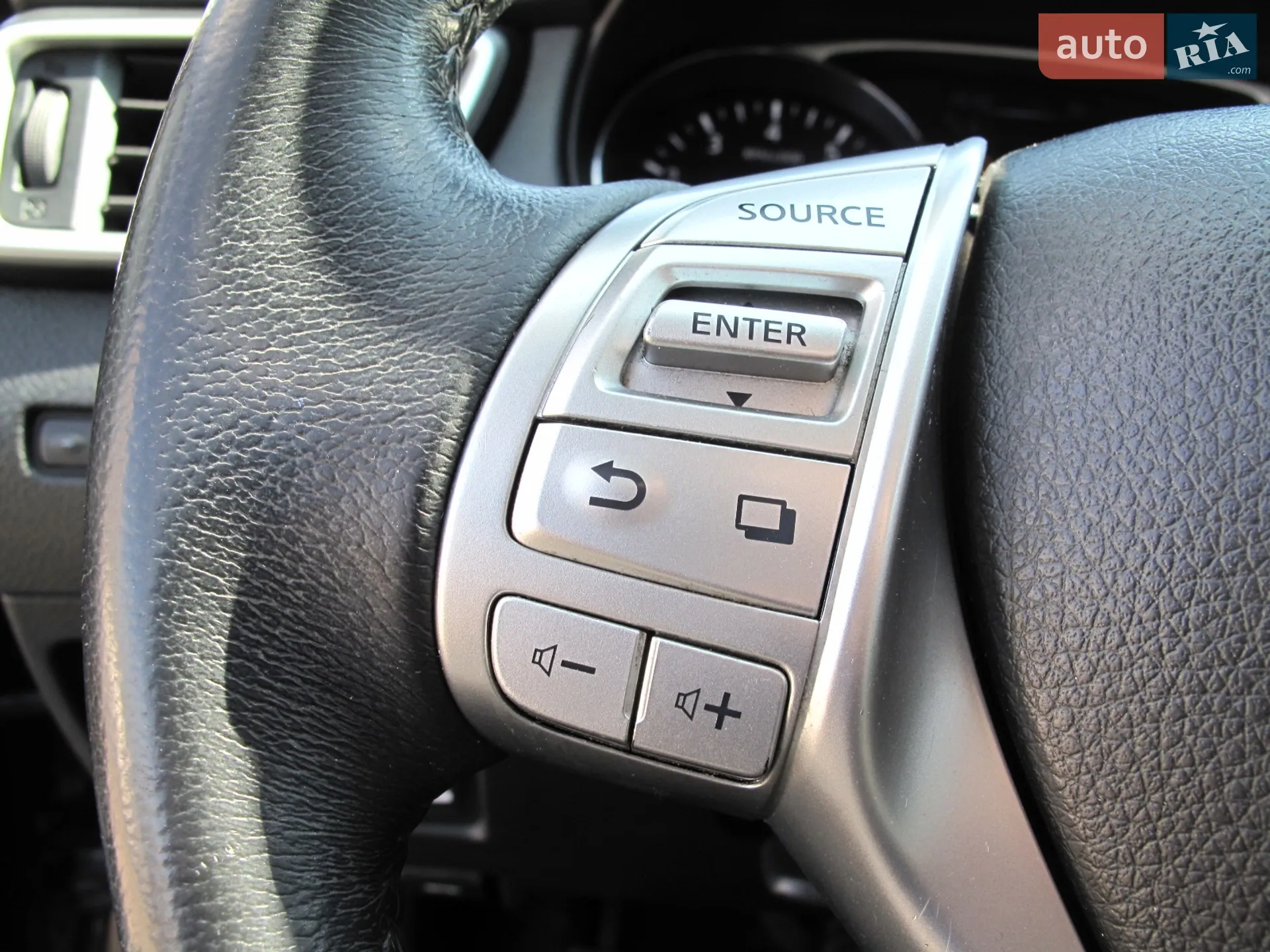 2015 Nissan Rogue - мініатюра 58