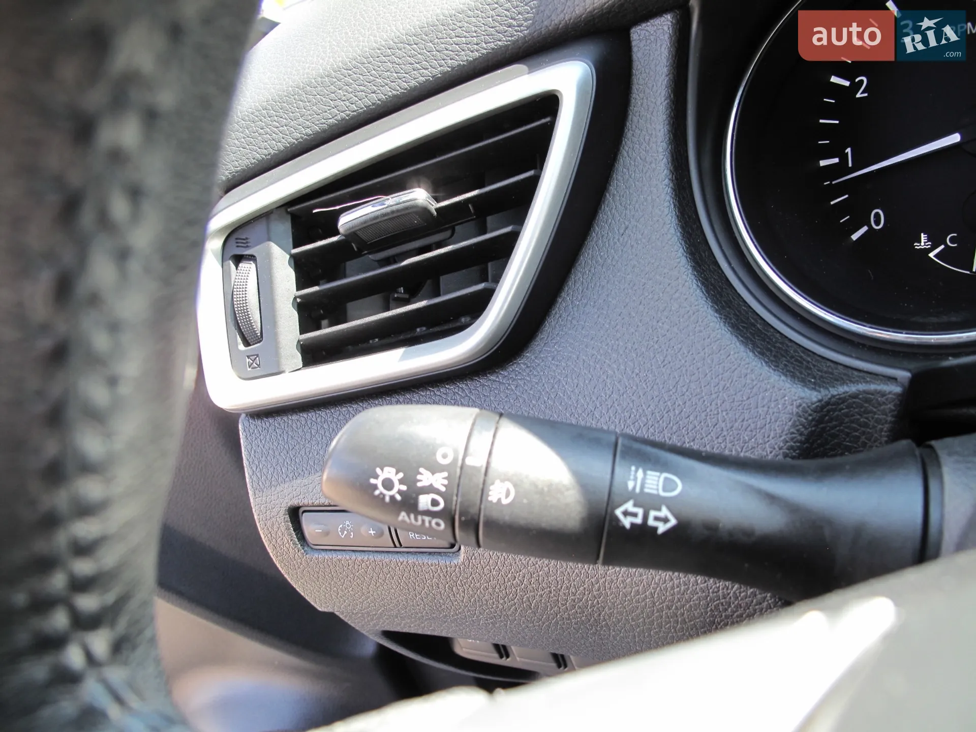 2015 Nissan Rogue - мініатюра 60