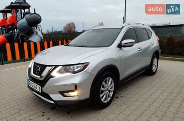 Позашляховик / Кросовер Nissan Rogue 2017 в Вінниці