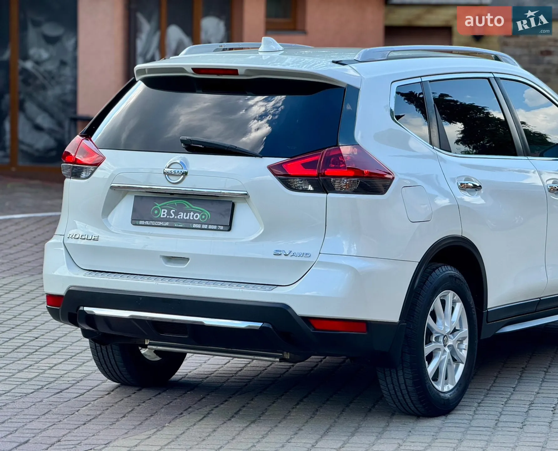2018 Nissan Rogue - мініатюра 16
