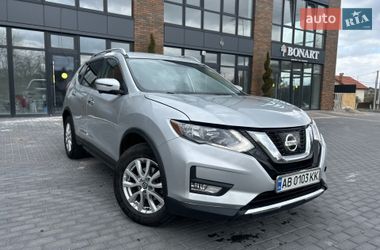 Внедорожник / Кроссовер Nissan Rogue 2016 в Виннице