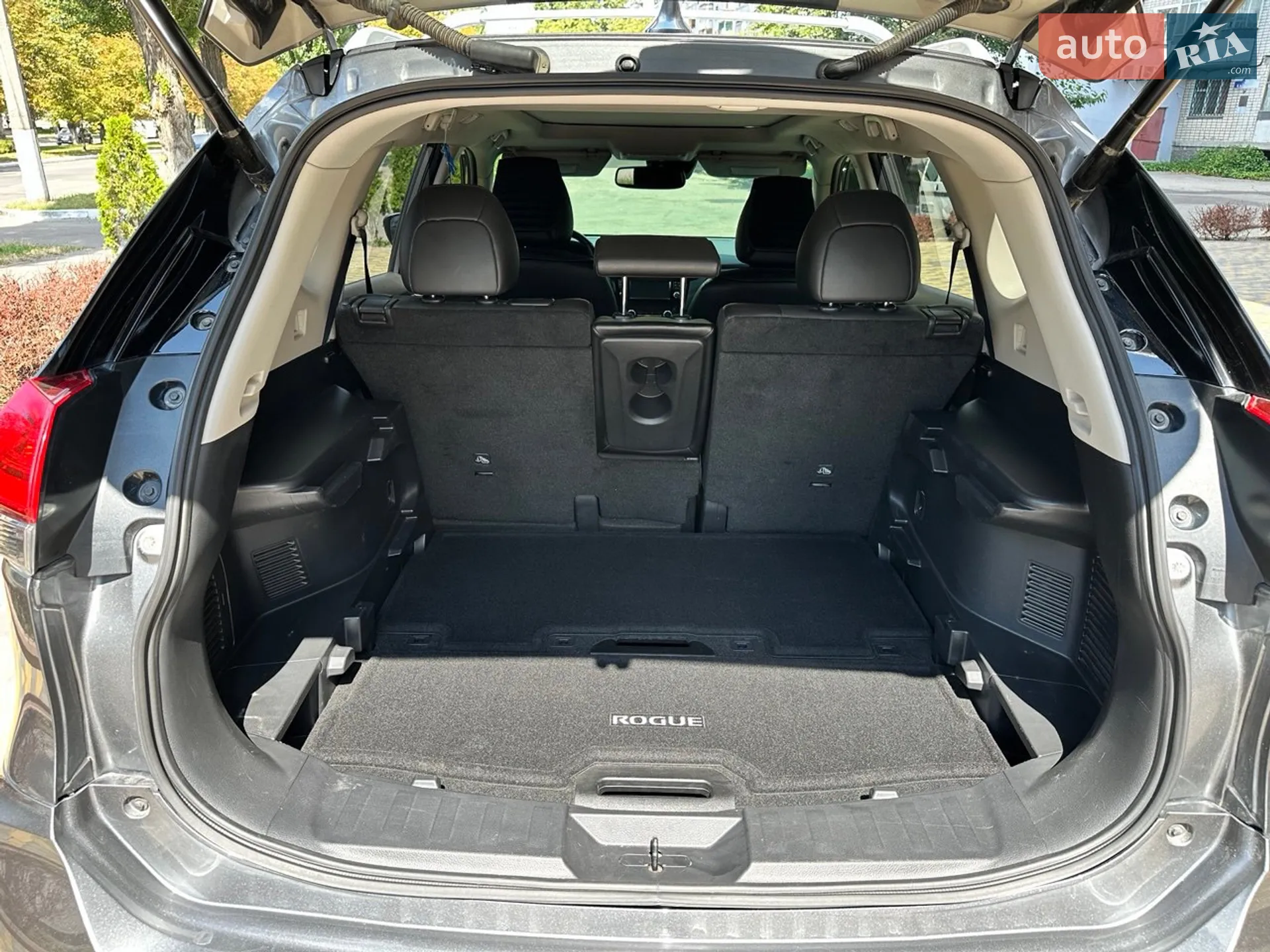 2017 Nissan Rogue - мініатюра 10