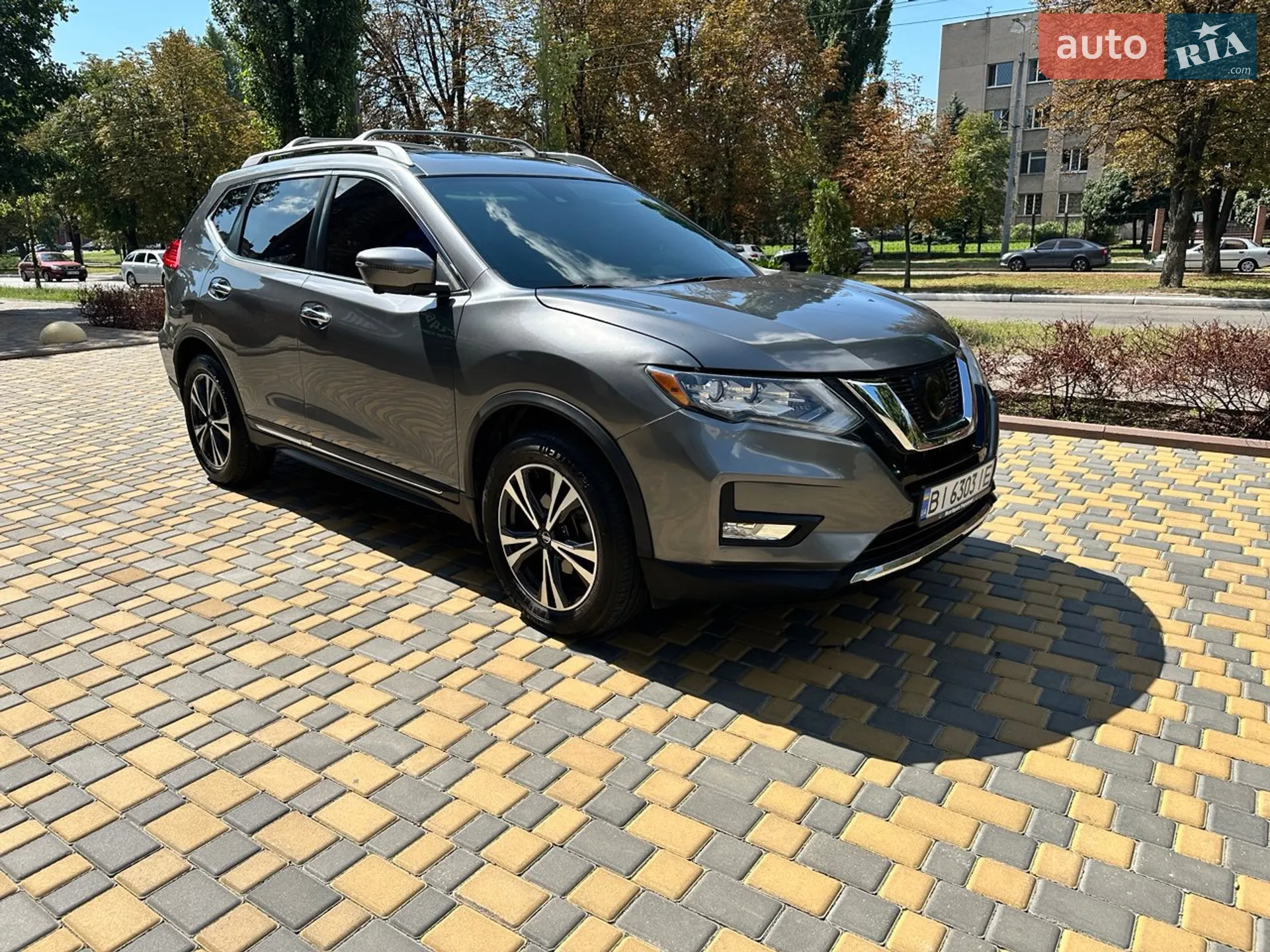 2017 Nissan Rogue - мініатюра 3