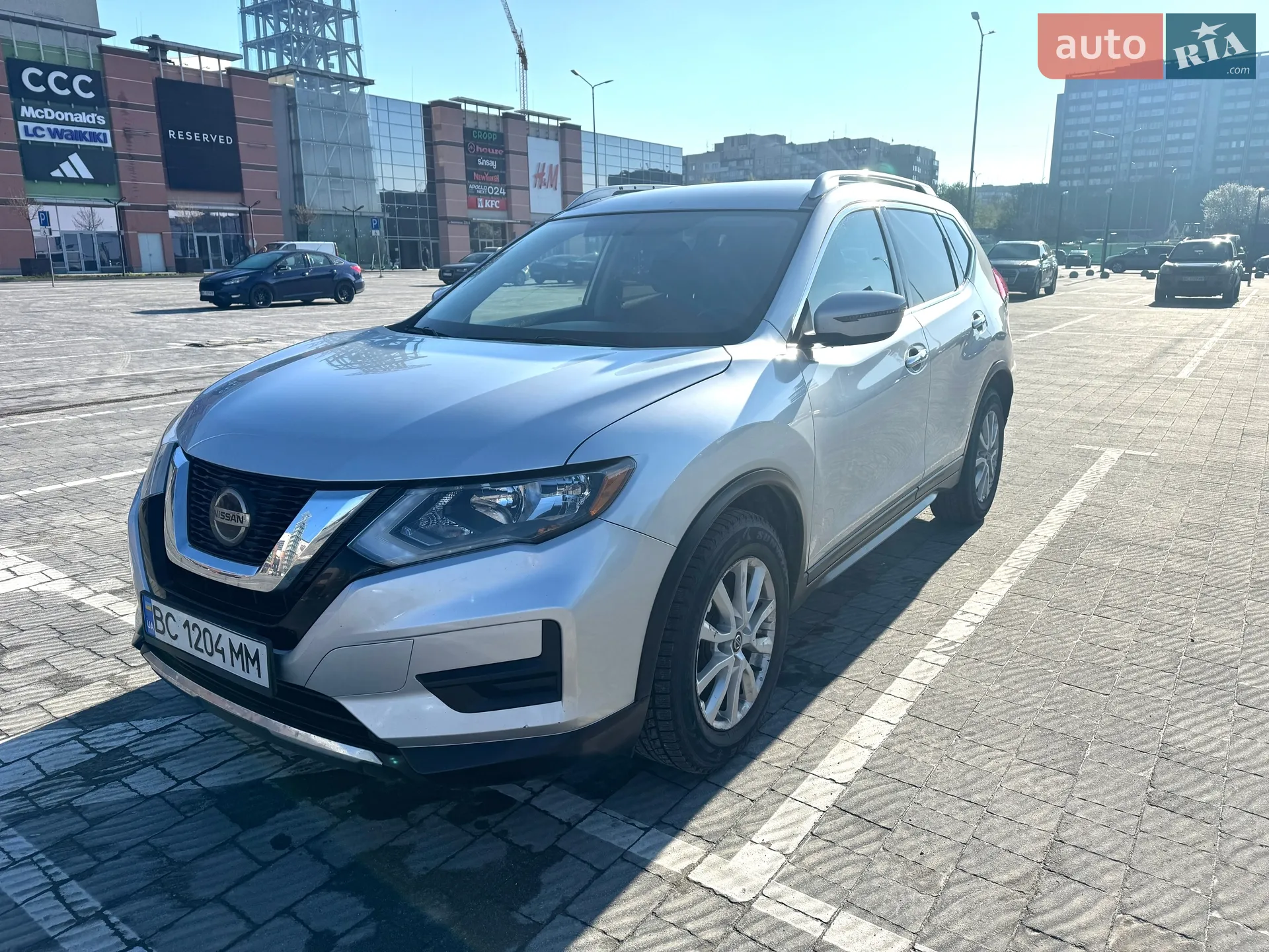 2018 Nissan Rogue - мініатюра 2