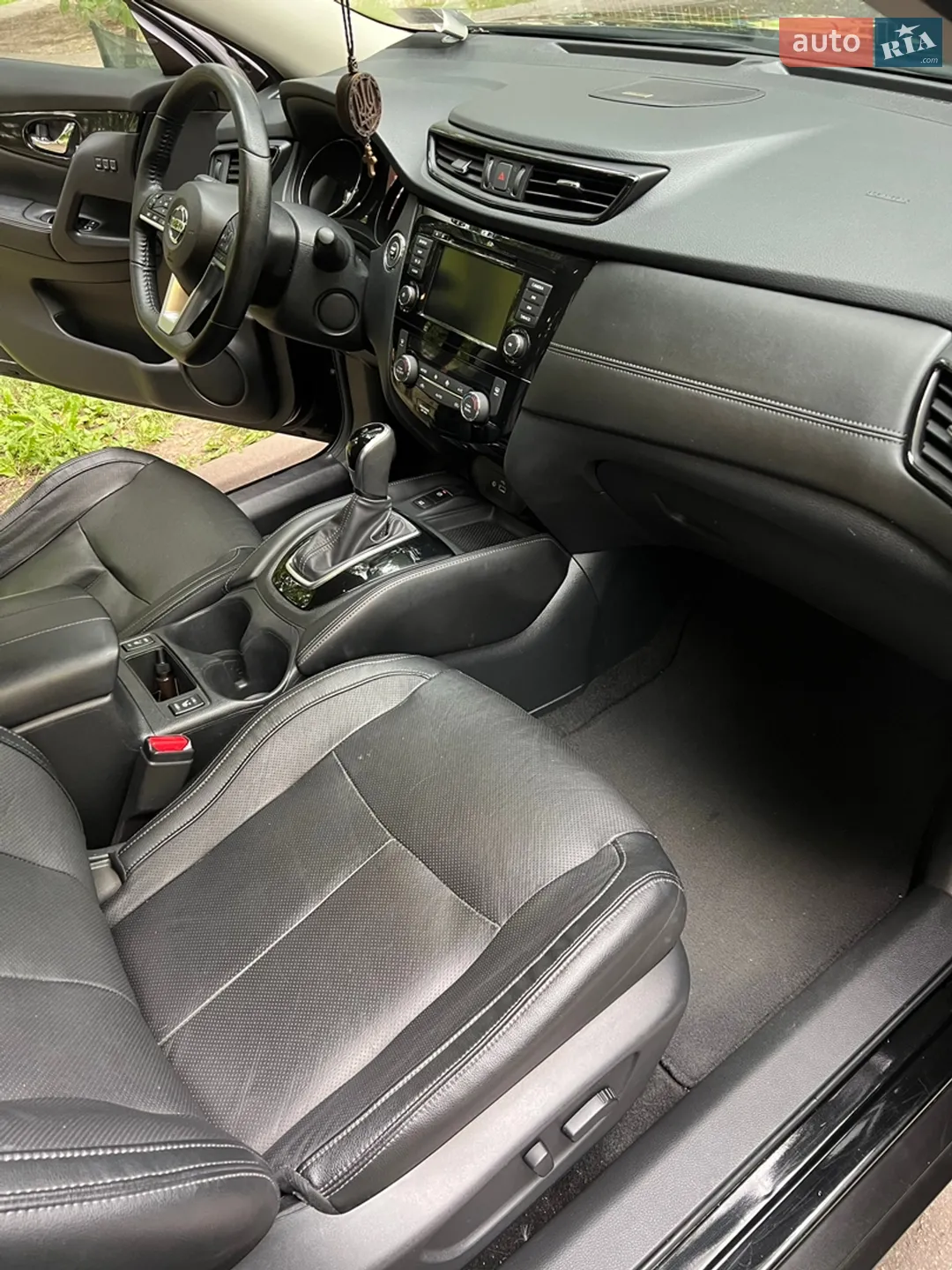 2019 Nissan Rogue - мініатюра 9