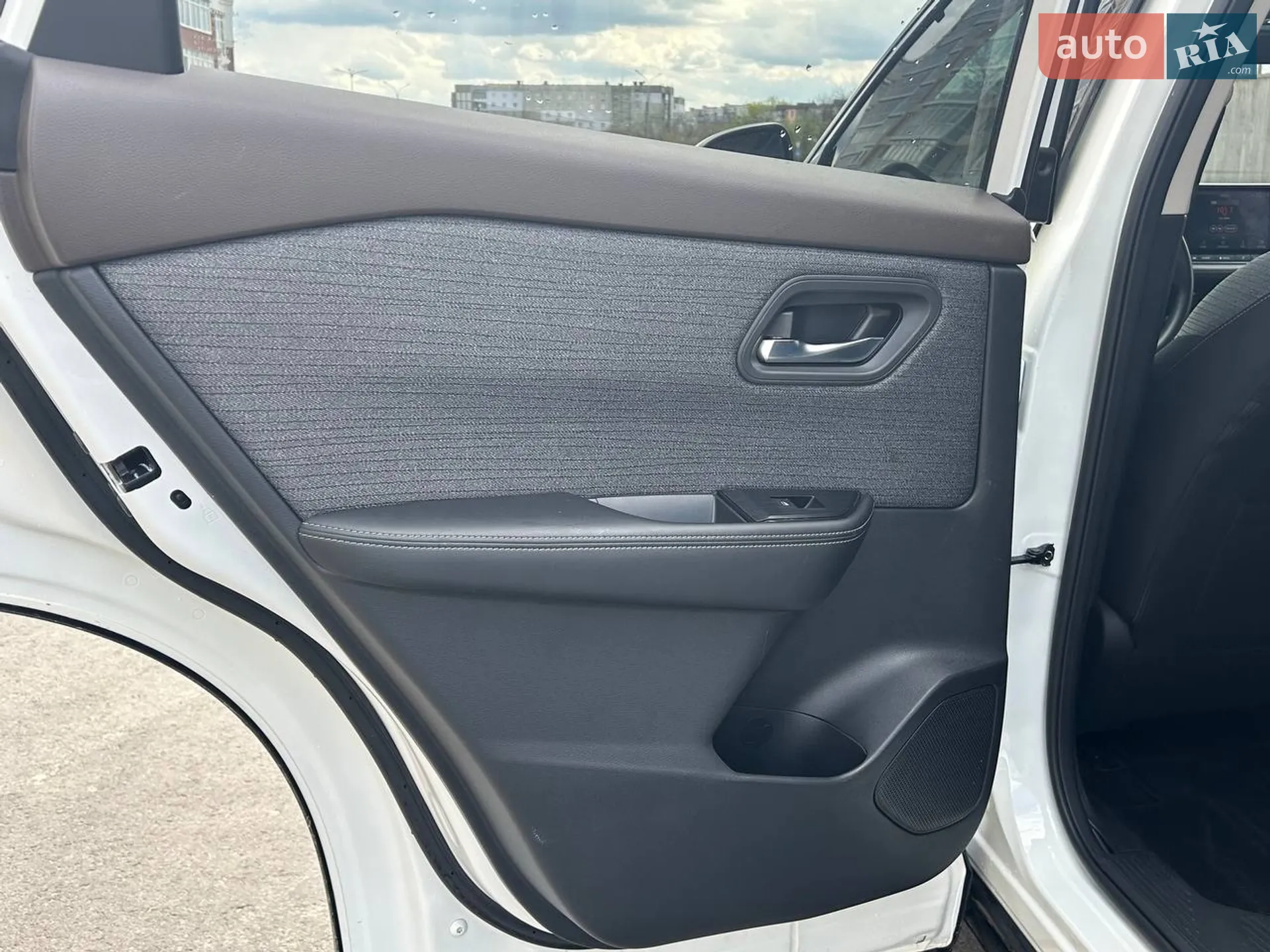 2021 Nissan Rogue - мініатюра 24