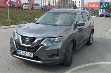 Внедорожник / Кроссовер Nissan Rogue 2017 в Львове
