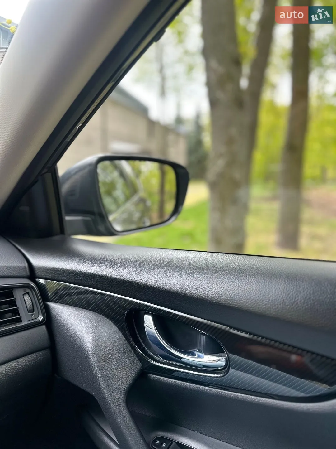 2018 Nissan Rogue - мініатюра 16