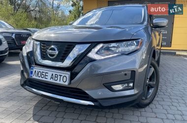 Позашляховик / Кросовер Nissan Rogue 2016 в Львові