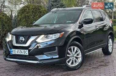Внедорожник / Кроссовер Nissan Rogue 2017 в Днепре