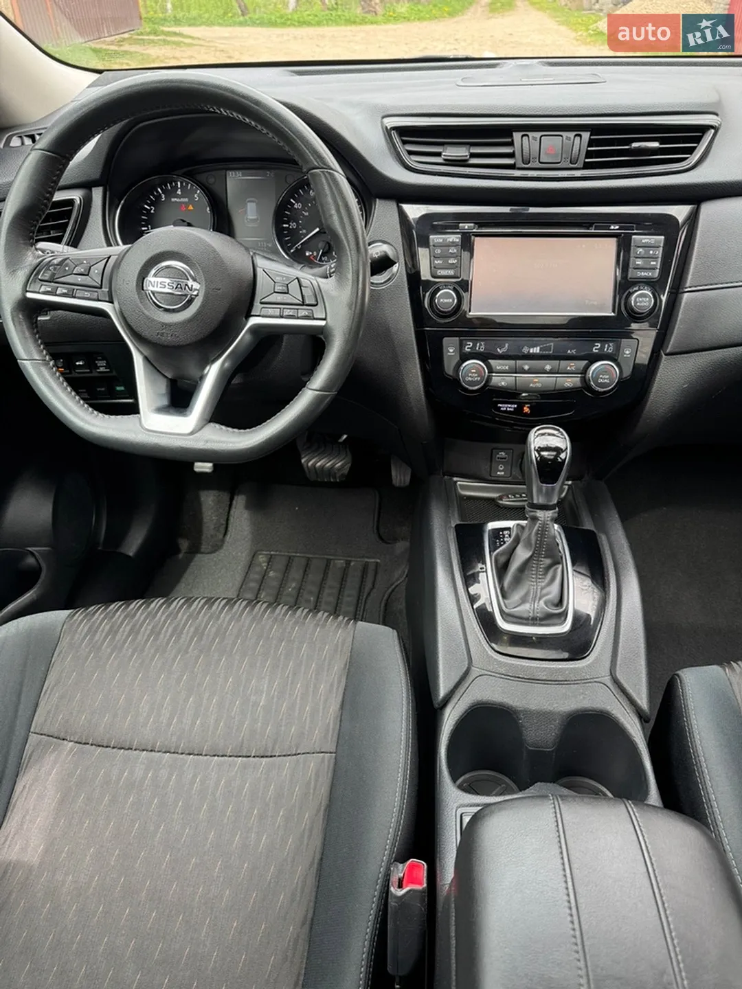 2016 Nissan Rogue - мініатюра 38