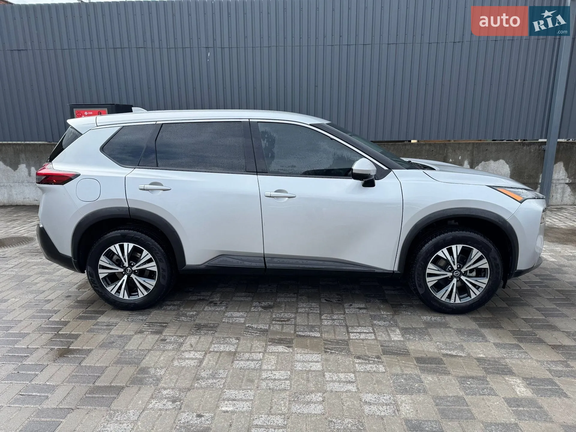 2021 Nissan Rogue - мініатюра 4