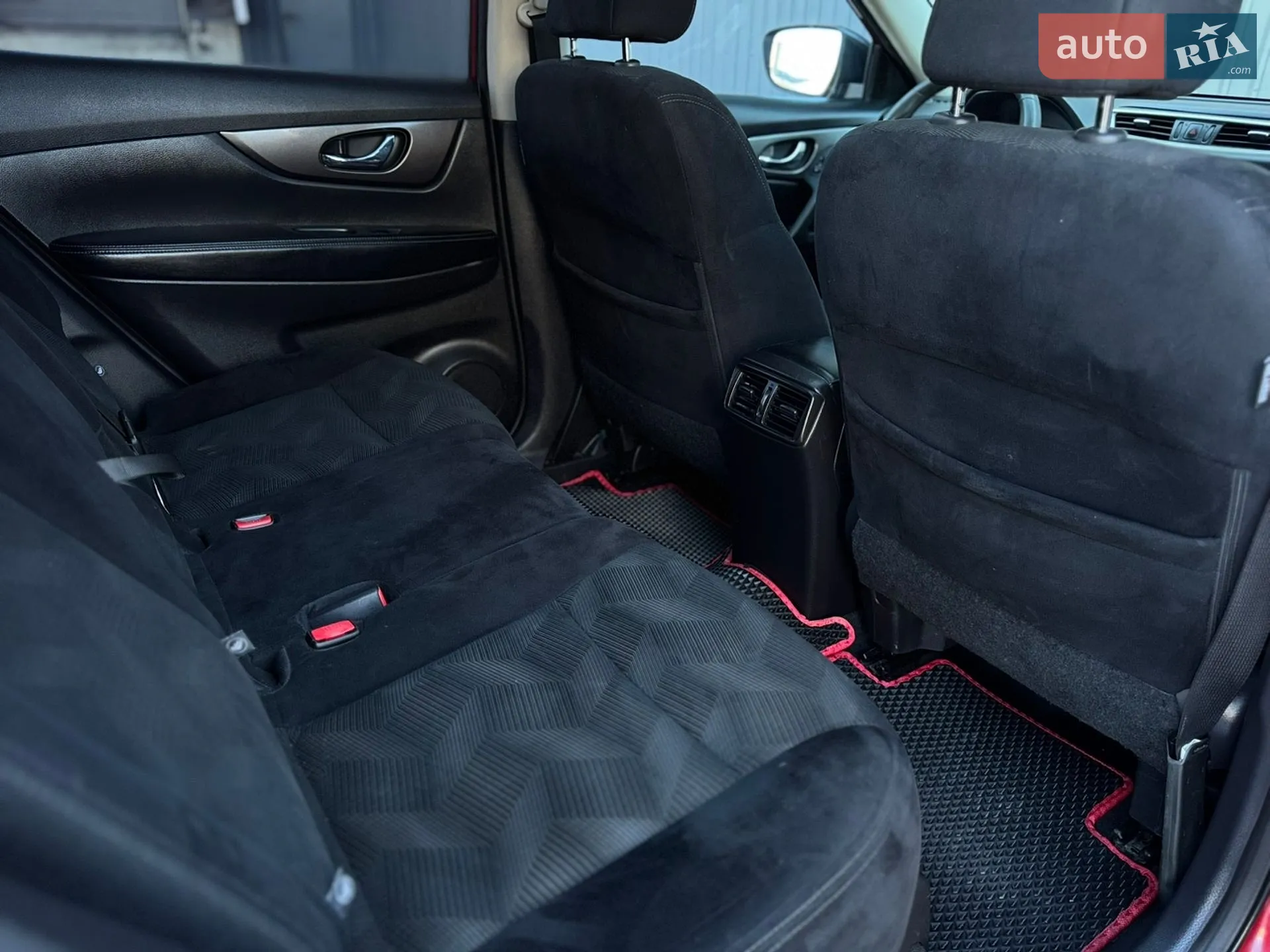 2016 Nissan Rogue - мініатюра 21