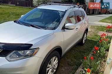 Внедорожник / Кроссовер Nissan Rogue 2015 в Киеве