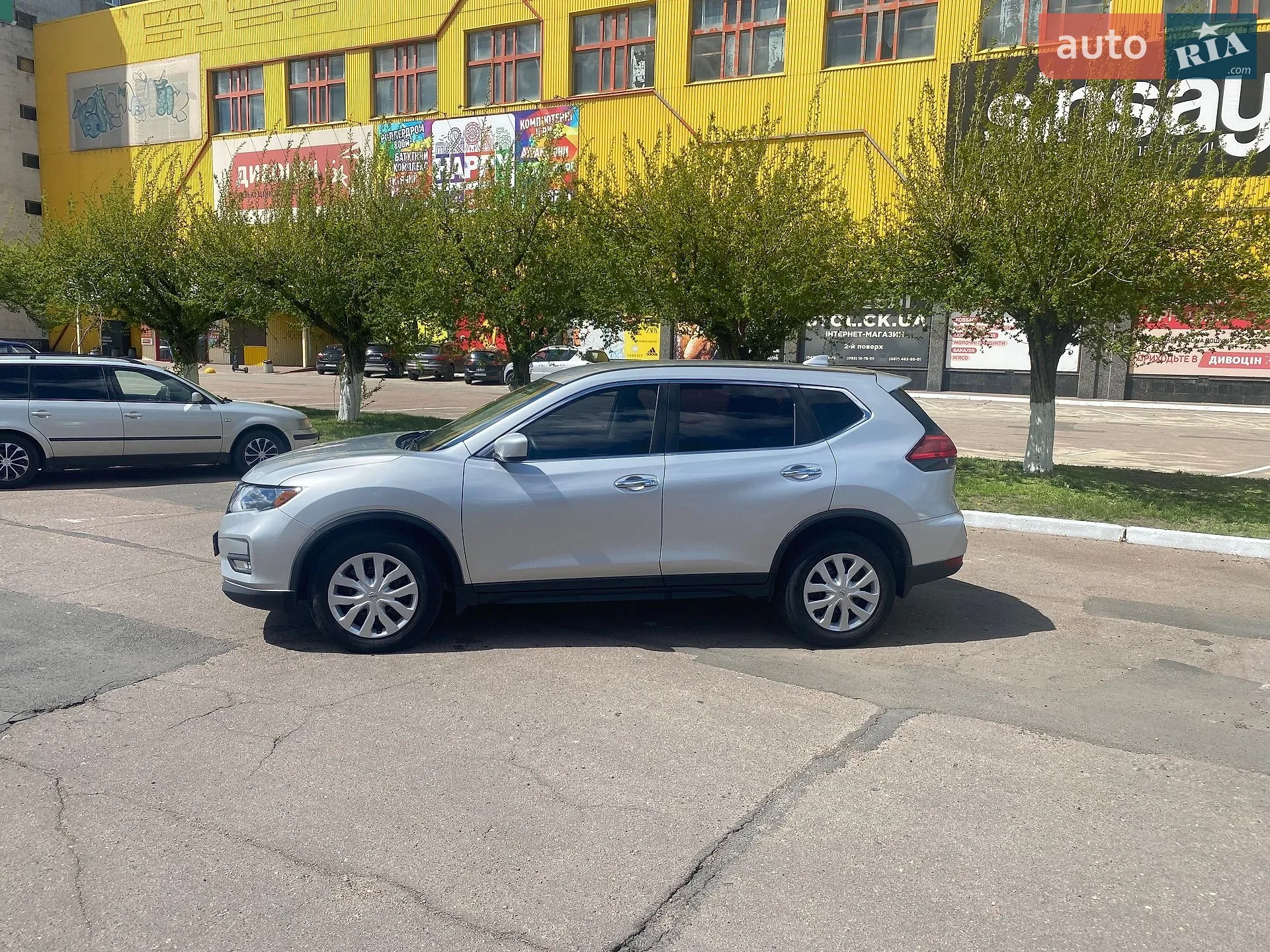 Nissan Rogue 2017 VIN KNMAT2MV2HP559615 фото оголошення 11 з 40