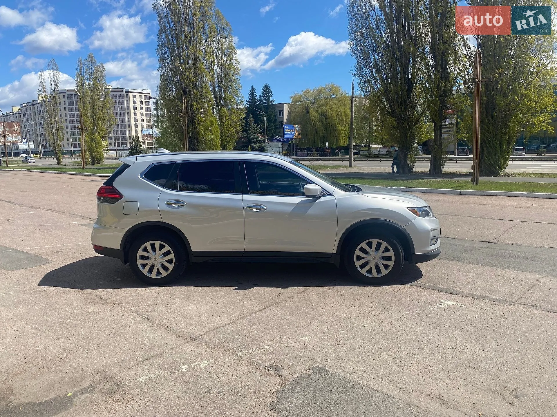 2017 Nissan Rogue - мініатюра 4