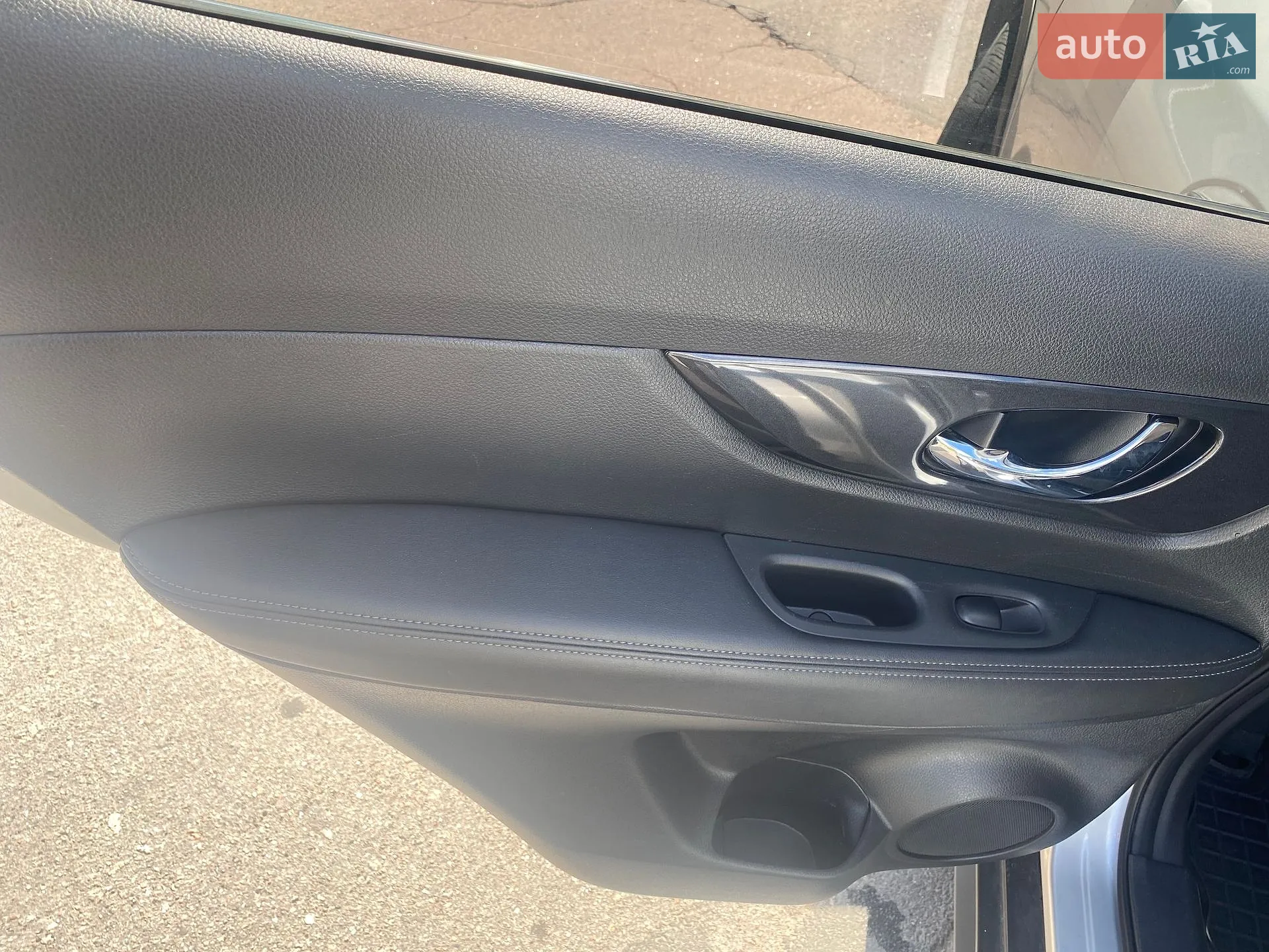 2017 Nissan Rogue - мініатюра 15