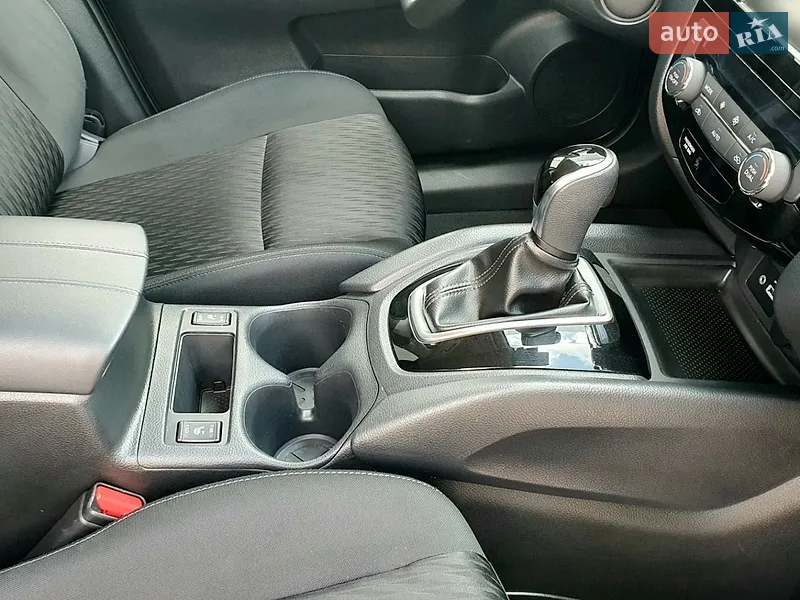 Nissan Rogue 2019 VIN KNMAT2MT7KP543903 фото оголошення 47 з 104