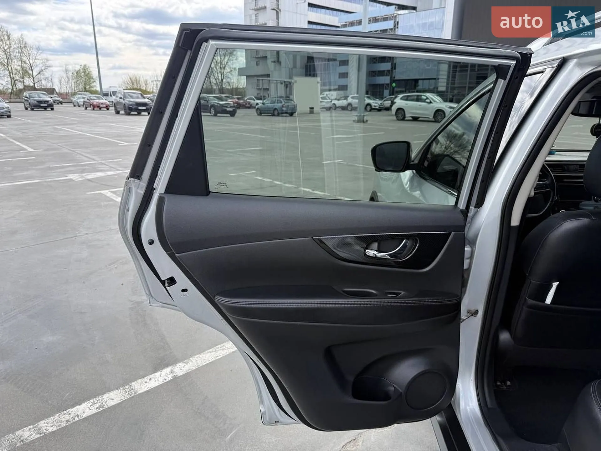 2017 Nissan Rogue - мініатюра 26
