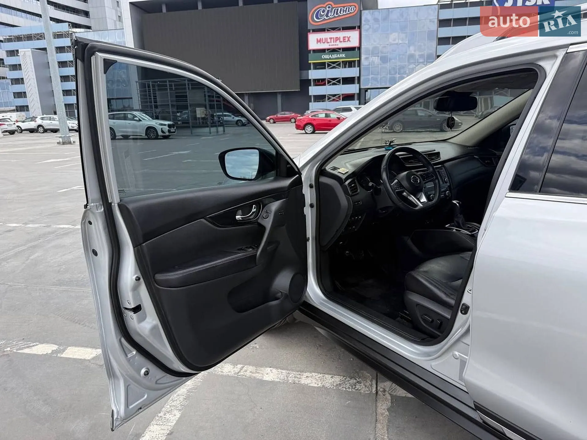 2017 Nissan Rogue - мініатюра 41