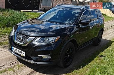 Позашляховик / Кросовер Nissan Rogue 2016 в Харкові
