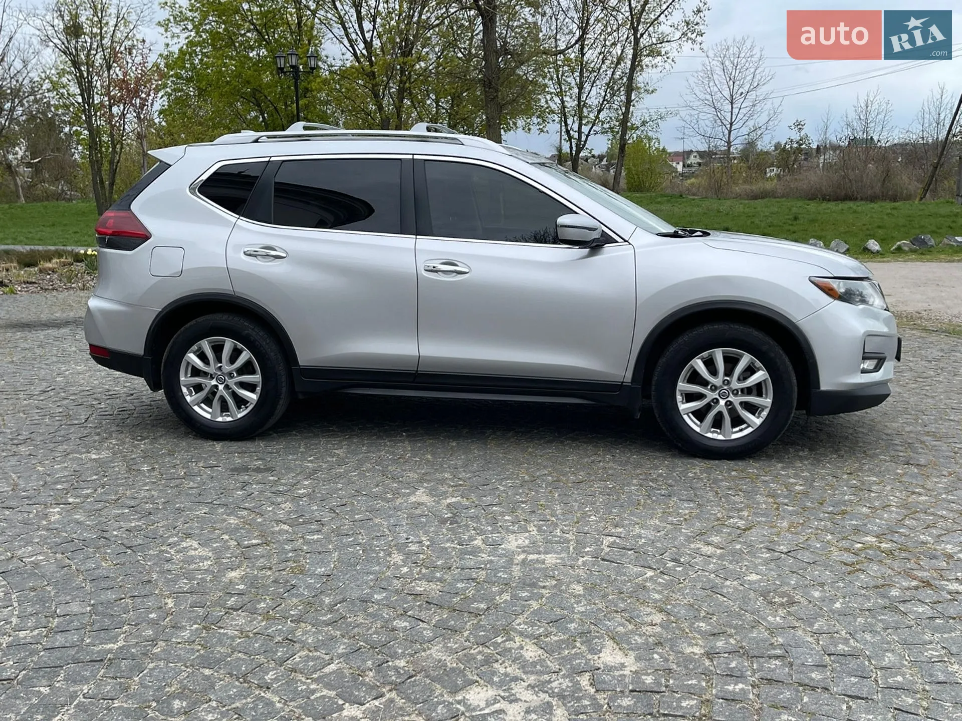 2018 Nissan Rogue - мініатюра 3