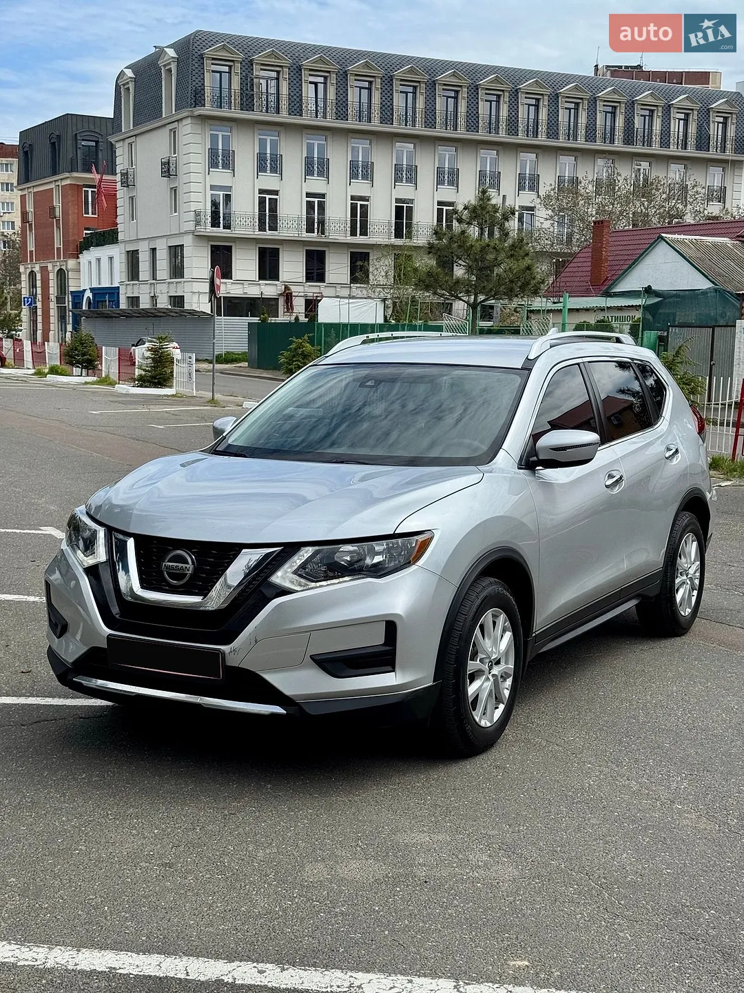 2019 Nissan Rogue - мініатюра 2
