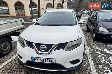 Позашляховик / Кросовер Nissan Rogue 2016 в Києві