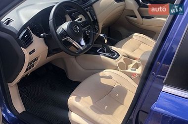 Внедорожник / Кроссовер Nissan Rogue 2020 в Киеве
