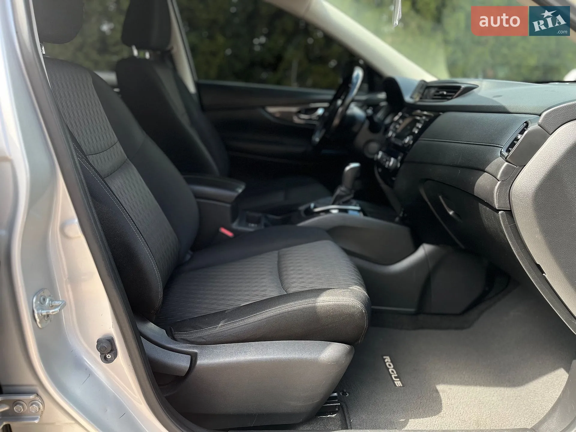 2017 Nissan Rogue - мініатюра 27