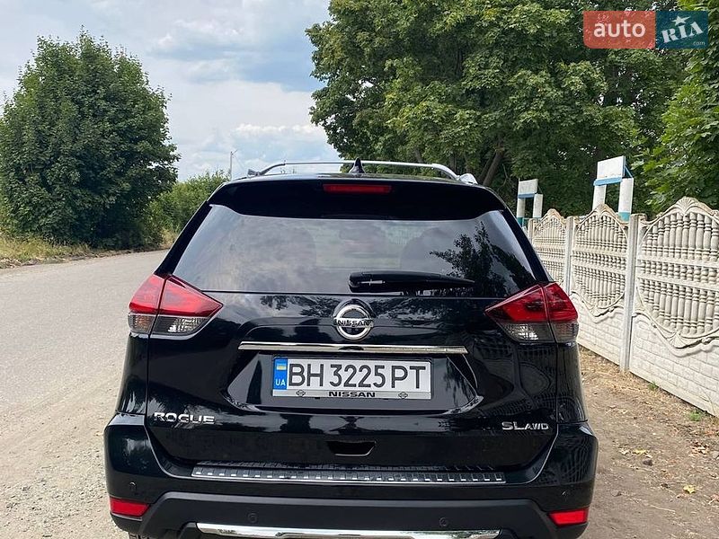Внедорожник / Кроссовер Nissan Rogue 2019 в Киеве