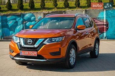 Внедорожник / Кроссовер Nissan Rogue 2019 в Дрогобыче