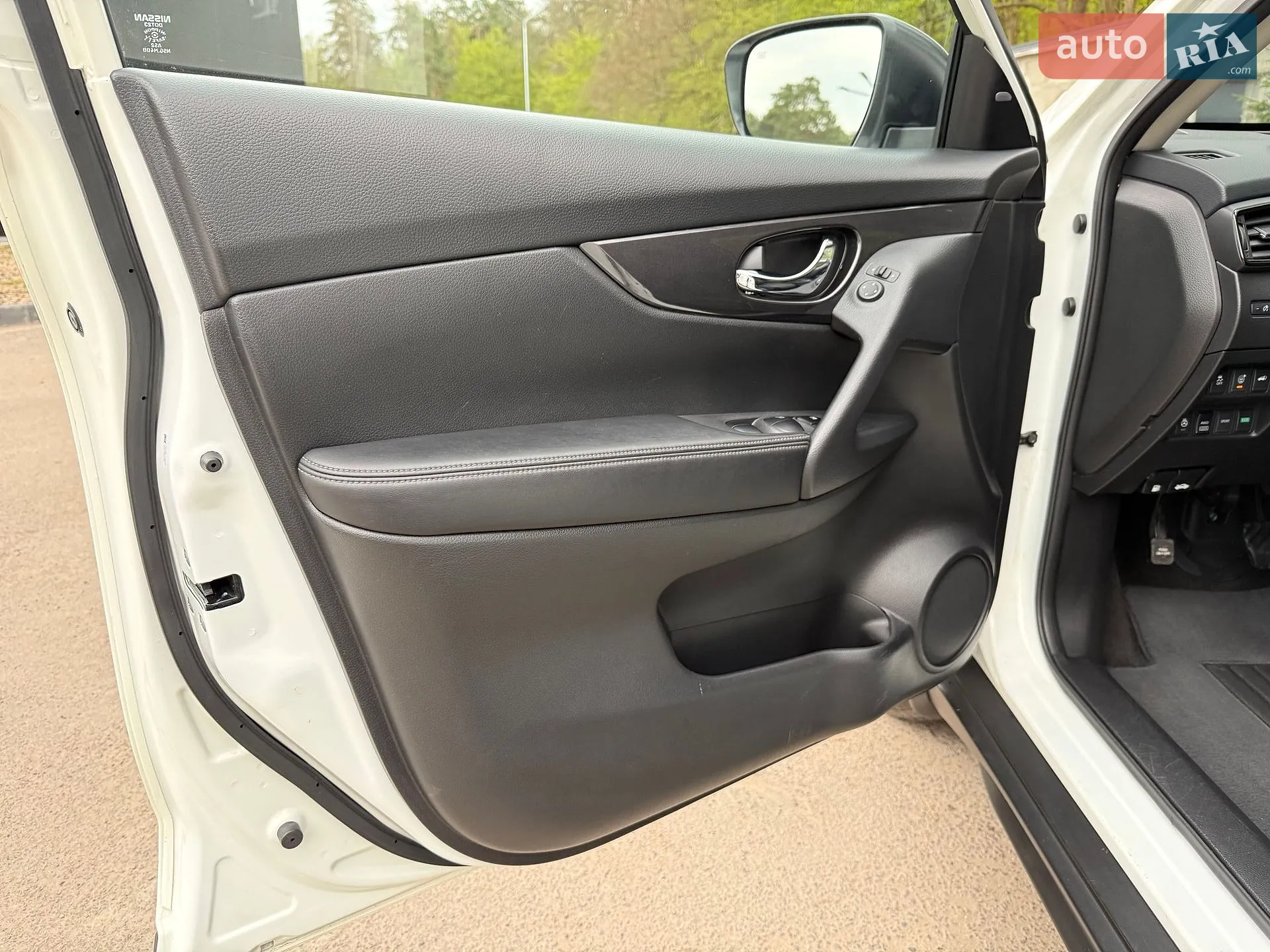 2017 Nissan Rogue - мініатюра 17