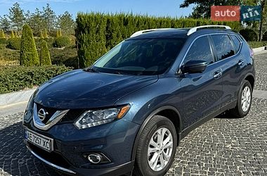 Внедорожник / Кроссовер Nissan Rogue 2016 в Днепре