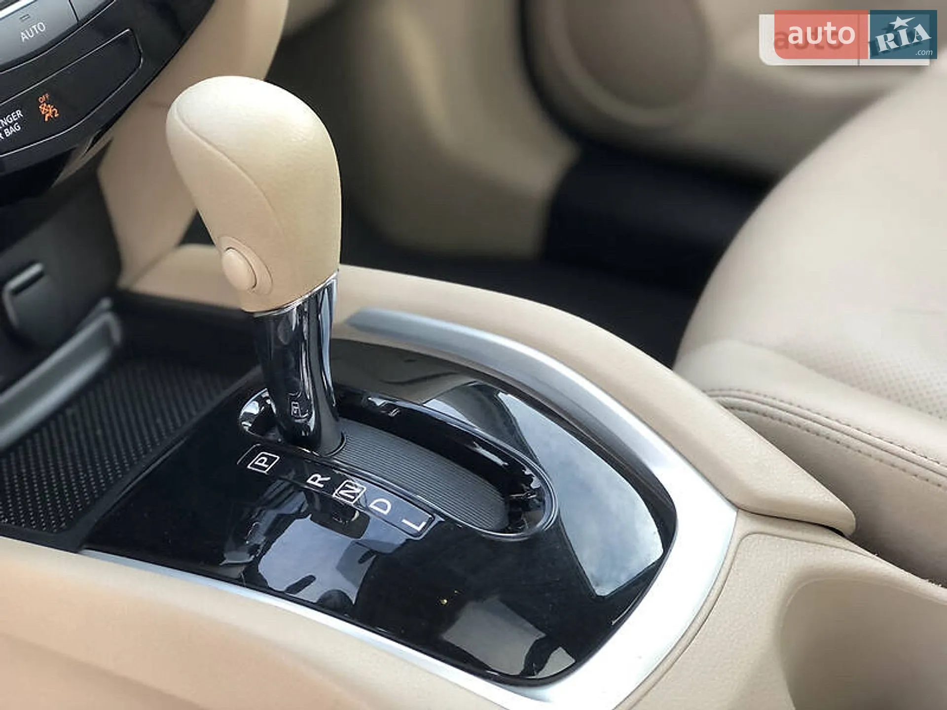 2016 Nissan Rogue - мініатюра 9