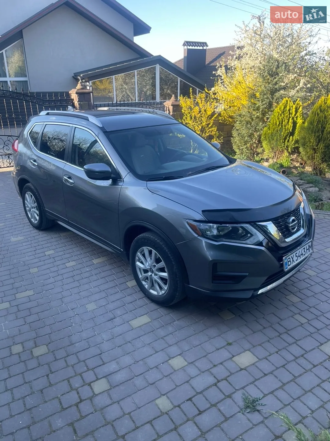 2017 Nissan Rogue - фото 1