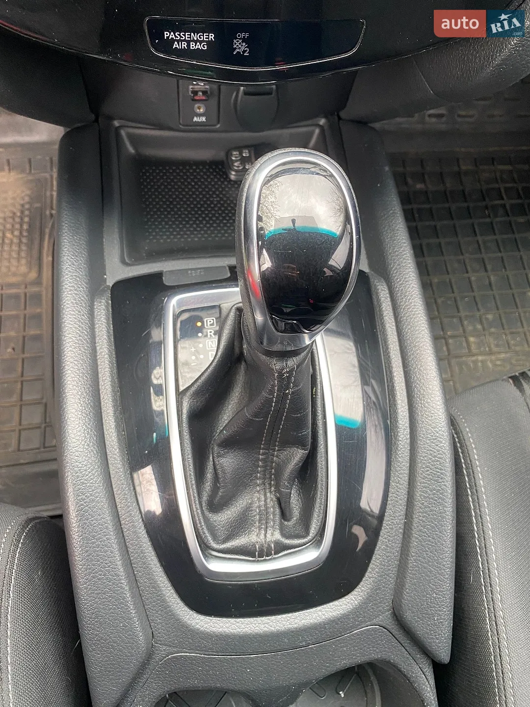 Nissan Rogue 2017 VIN KNMAT2MV2HP559615 фото оголошення 37 з 40