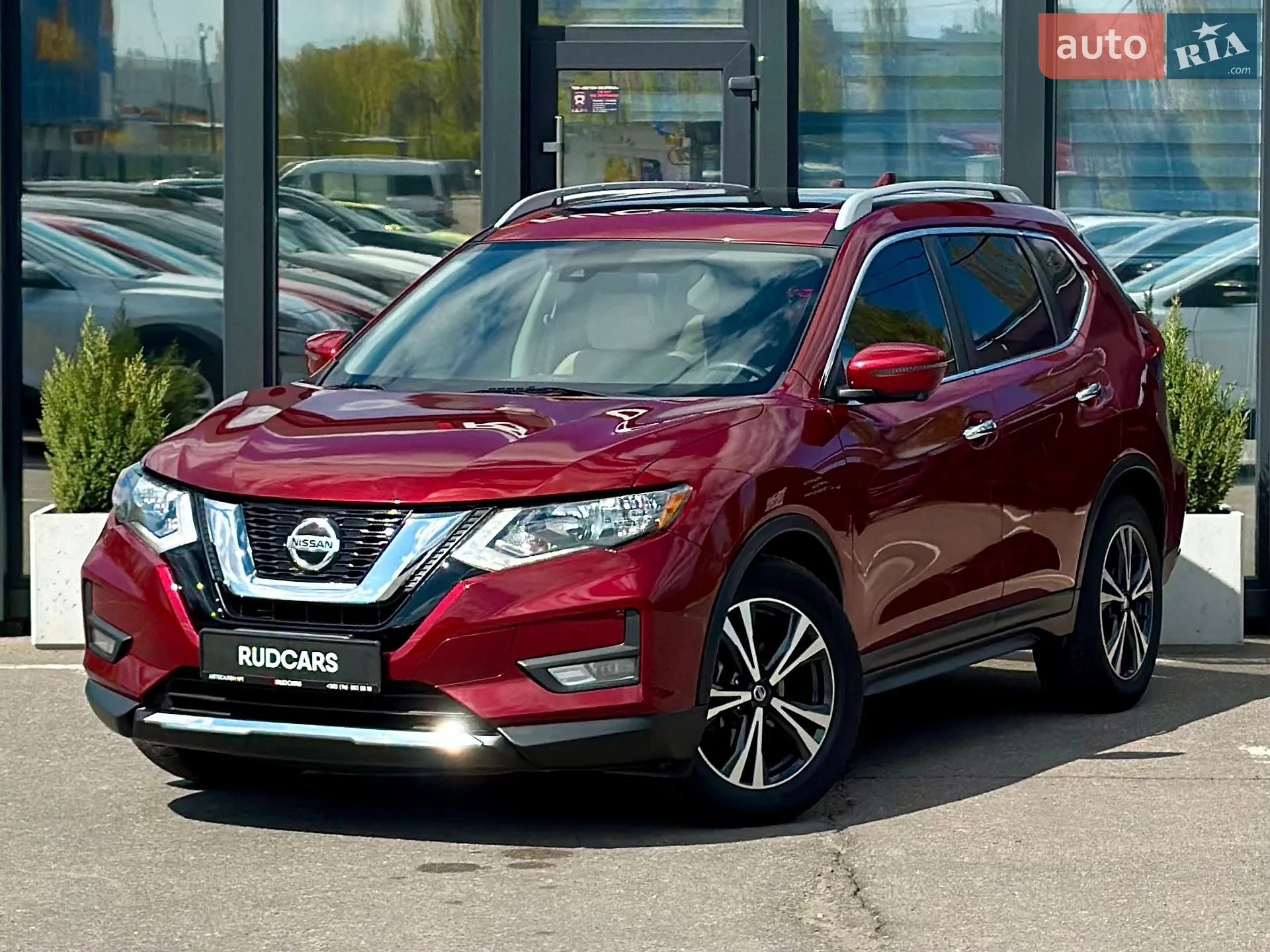 2019 Nissan Rogue - фото 1